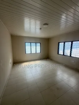 2bdrm Apartment in Onyinase, Abrantie for rent