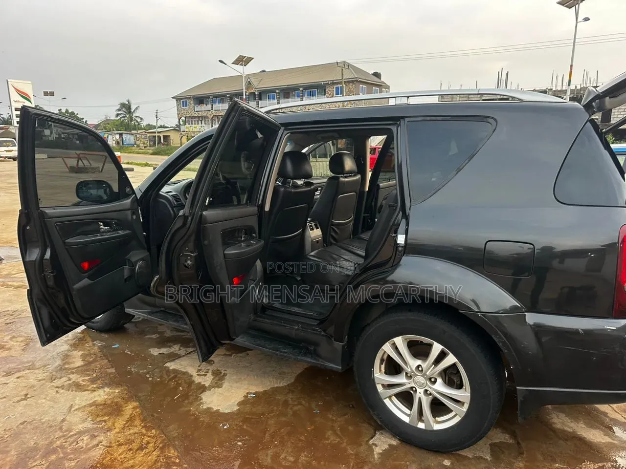 SsangYong Rexton 2012 Black