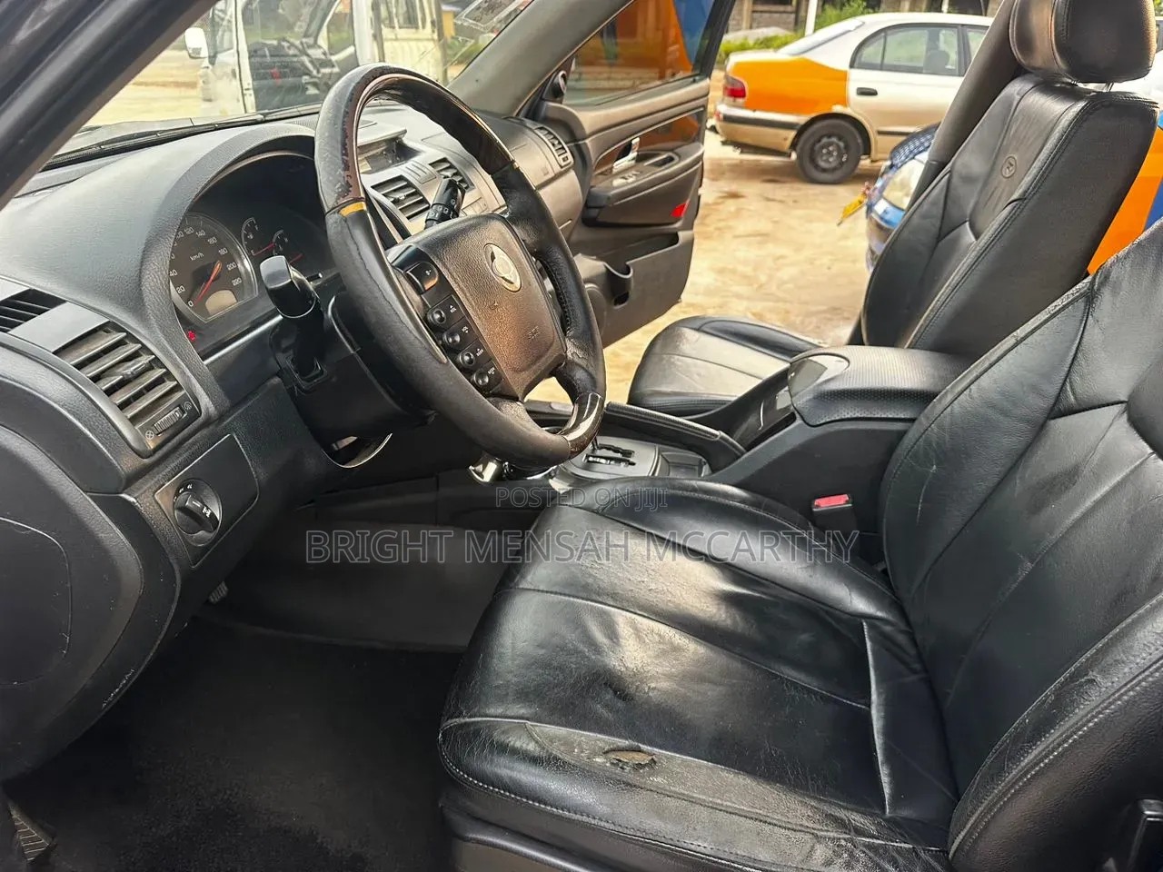 SsangYong Rexton 2012 Black
