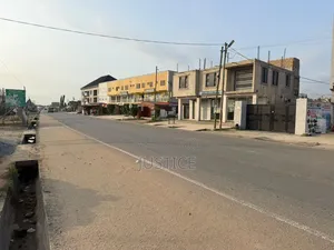 3bdrm Apartment in Odumase Pokuase for rent