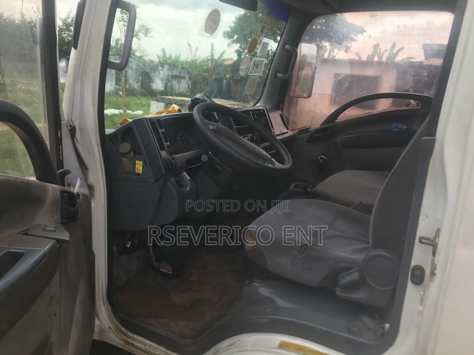 Isuzu Cargo Truck Strong for the Road