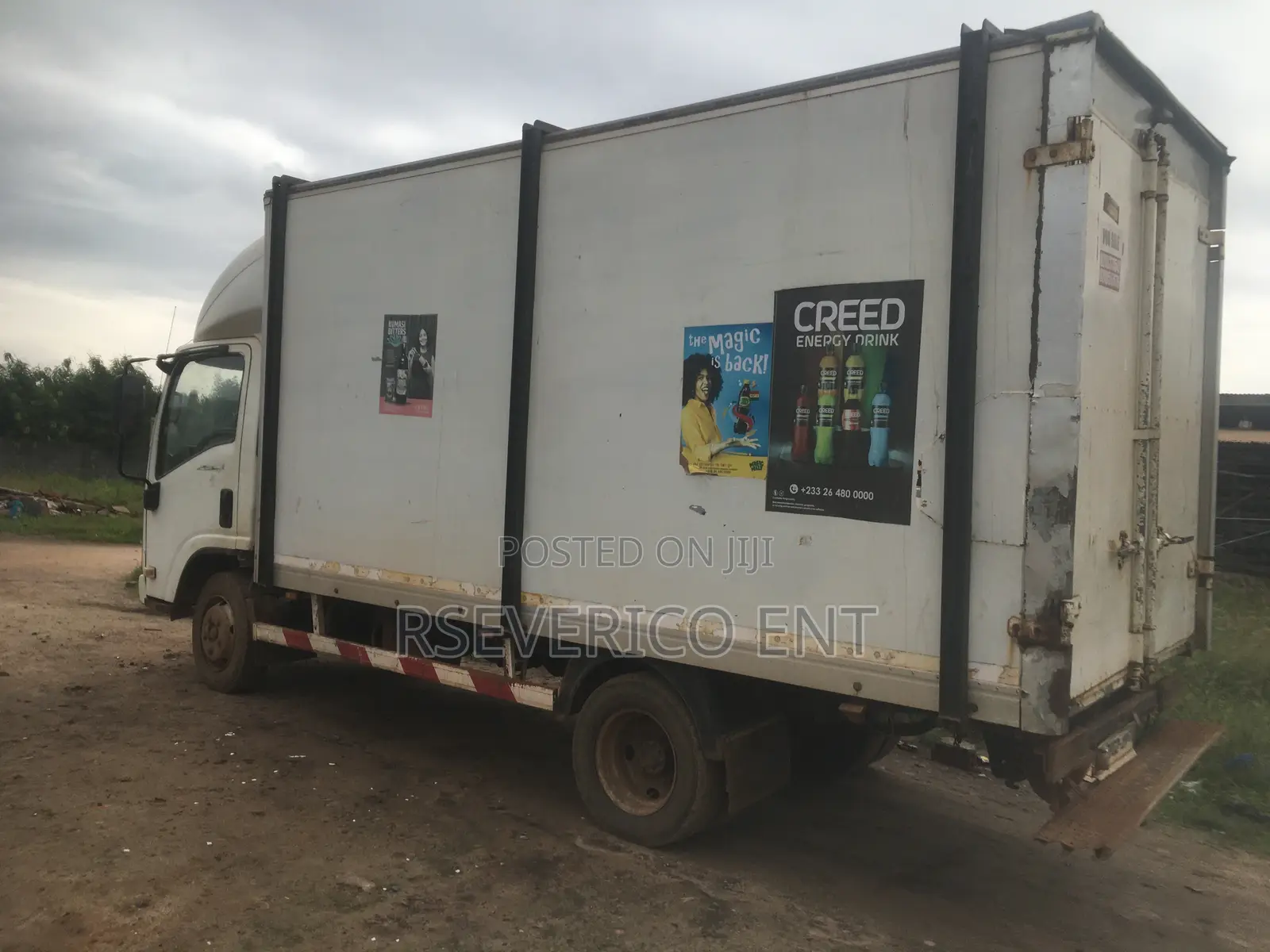 Isuzu Cargo Truck Strong for the Road
