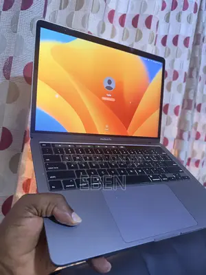 Laptop Apple MacBook Pro 2020 32GB Intel Core i7 SSD 1T
