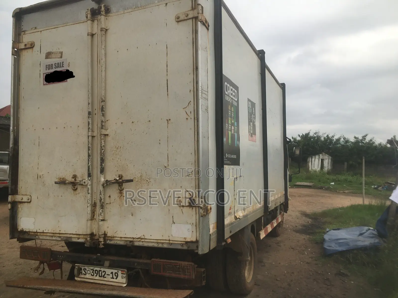Isuzu Cargo Truck Strong for the Road