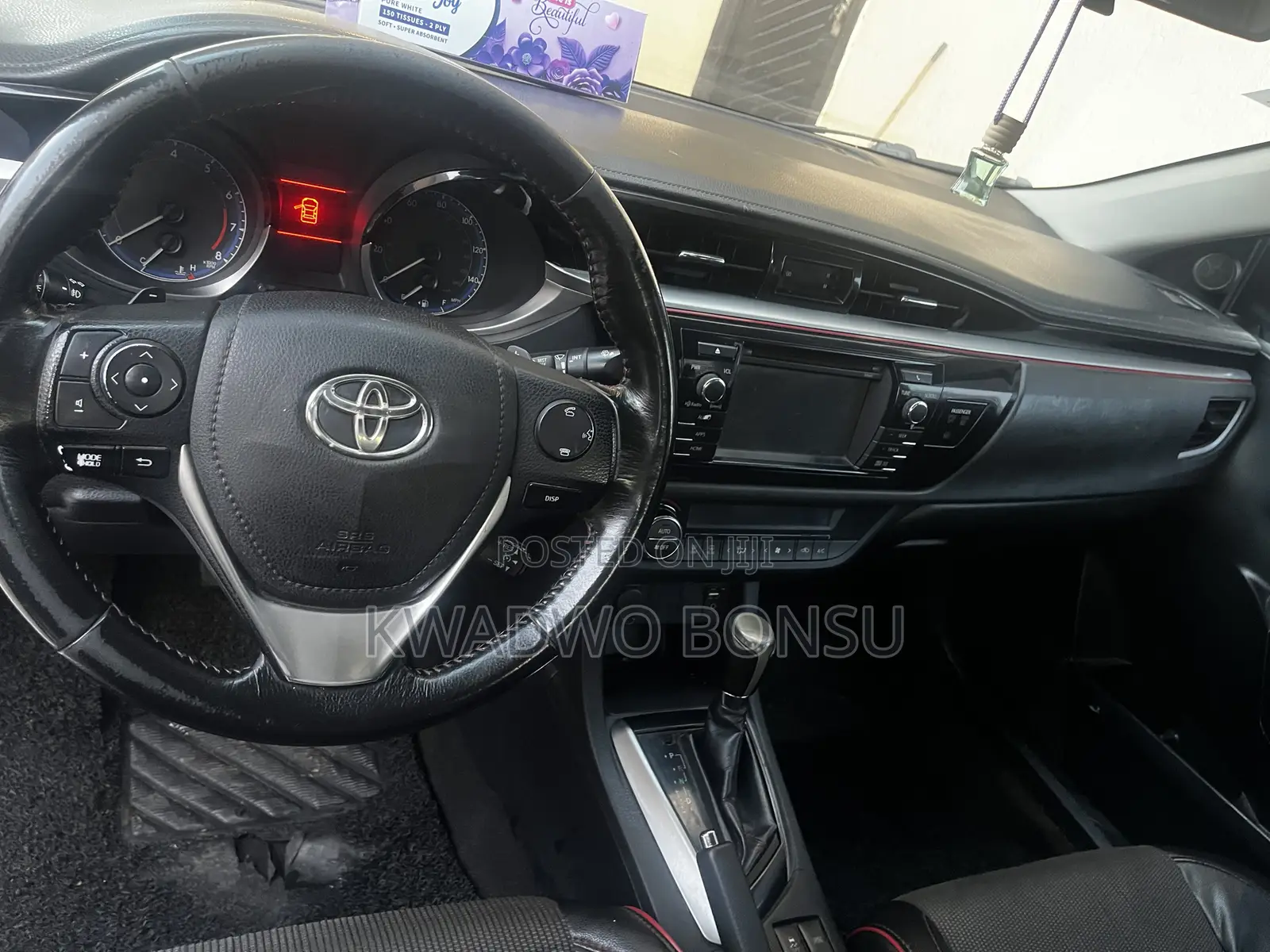 Toyota Corolla S w/Special Edition Pkg (1.8L 4cyl CVT) 2016 White