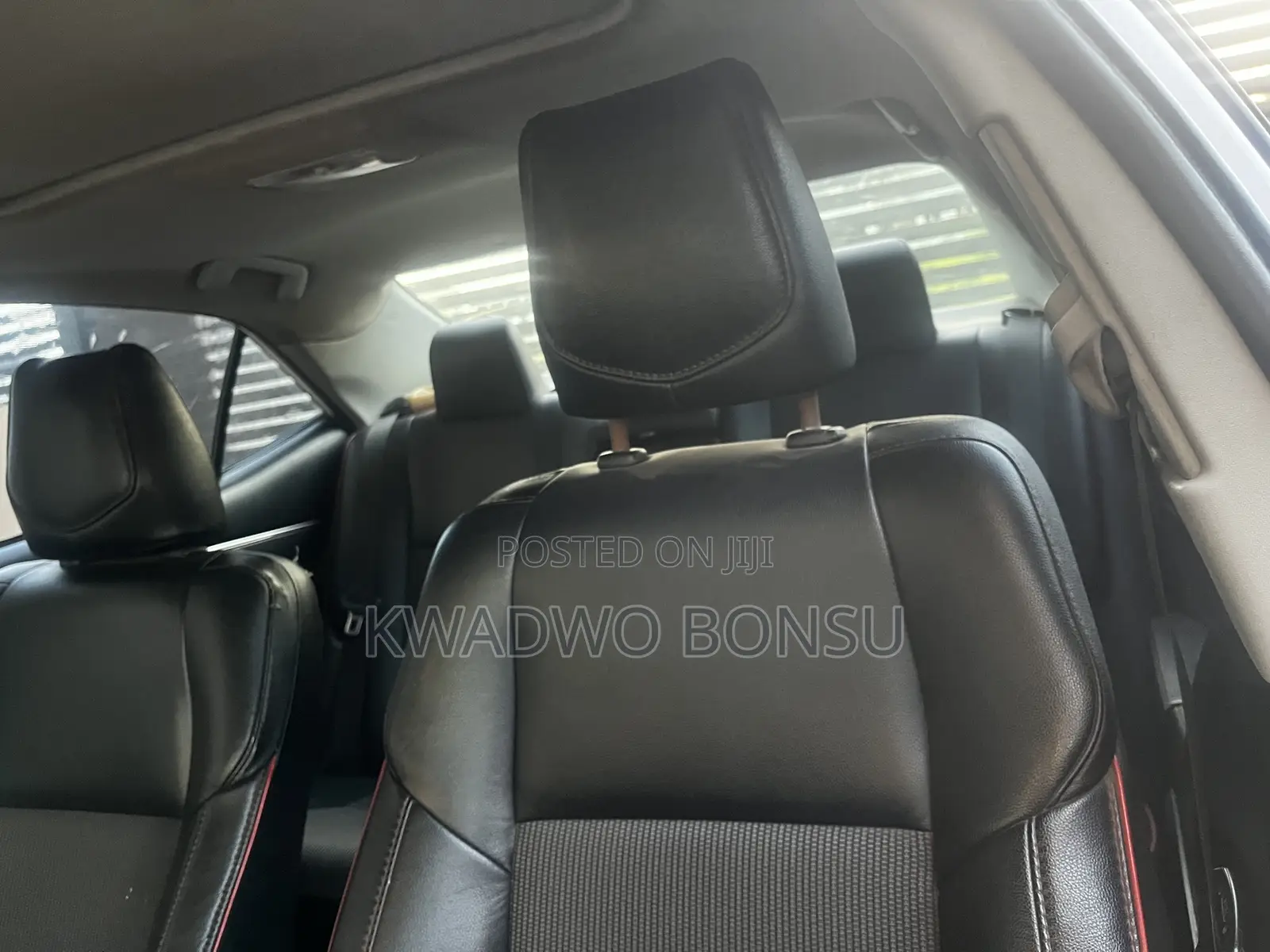 Toyota Corolla S w/Special Edition Pkg (1.8L 4cyl CVT) 2016 White