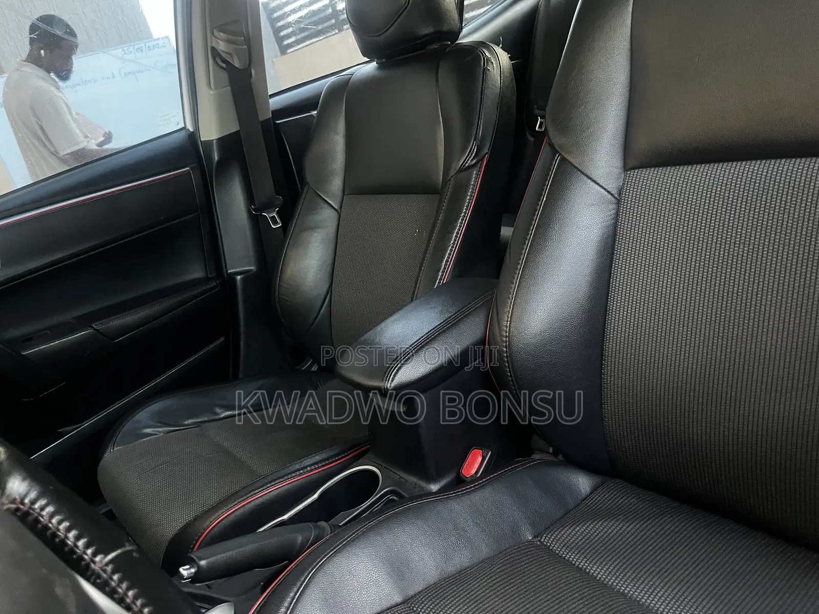 Toyota Corolla S w/Special Edition Pkg (1.8L 4cyl CVT) 2016 White