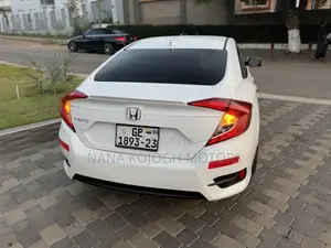Honda Civic EX-L 4dr Sedan (1.5L 4cyl) 2017 White
