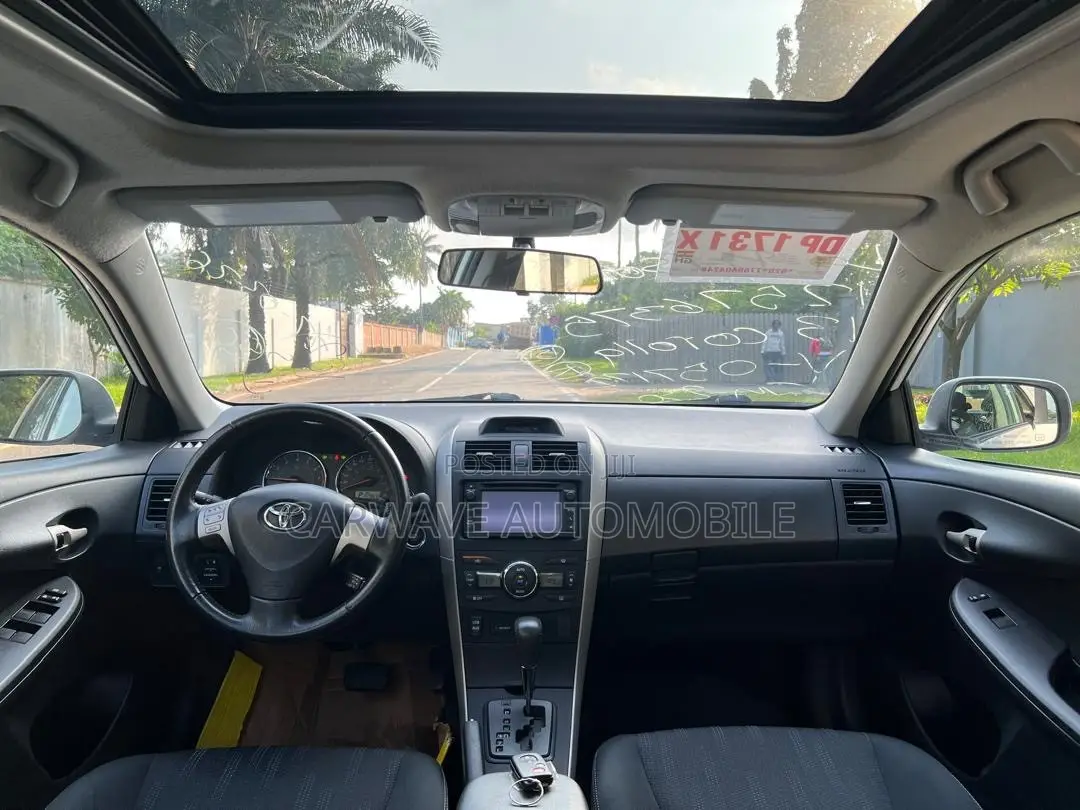 Toyota Corolla S 4dr Sedan (1.8L 4cyl 4A) 2013 White