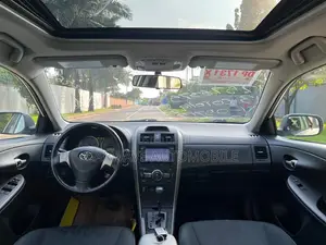 Toyota Corolla S 4dr Sedan (1.8L 4cyl 4A) 2013 White