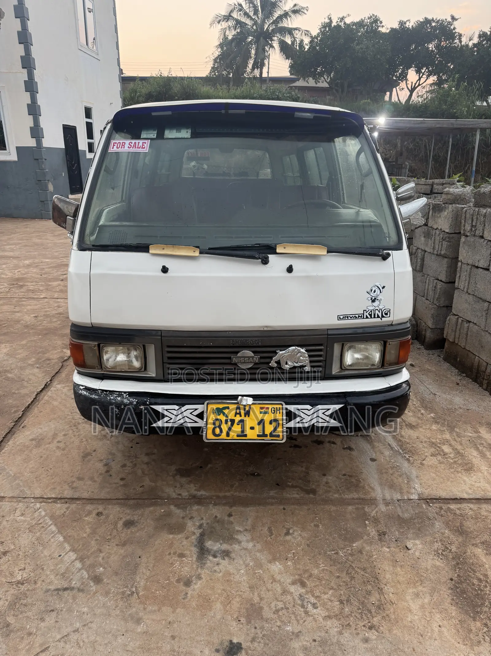 Nissan Caravan (Urvan) 1993 White