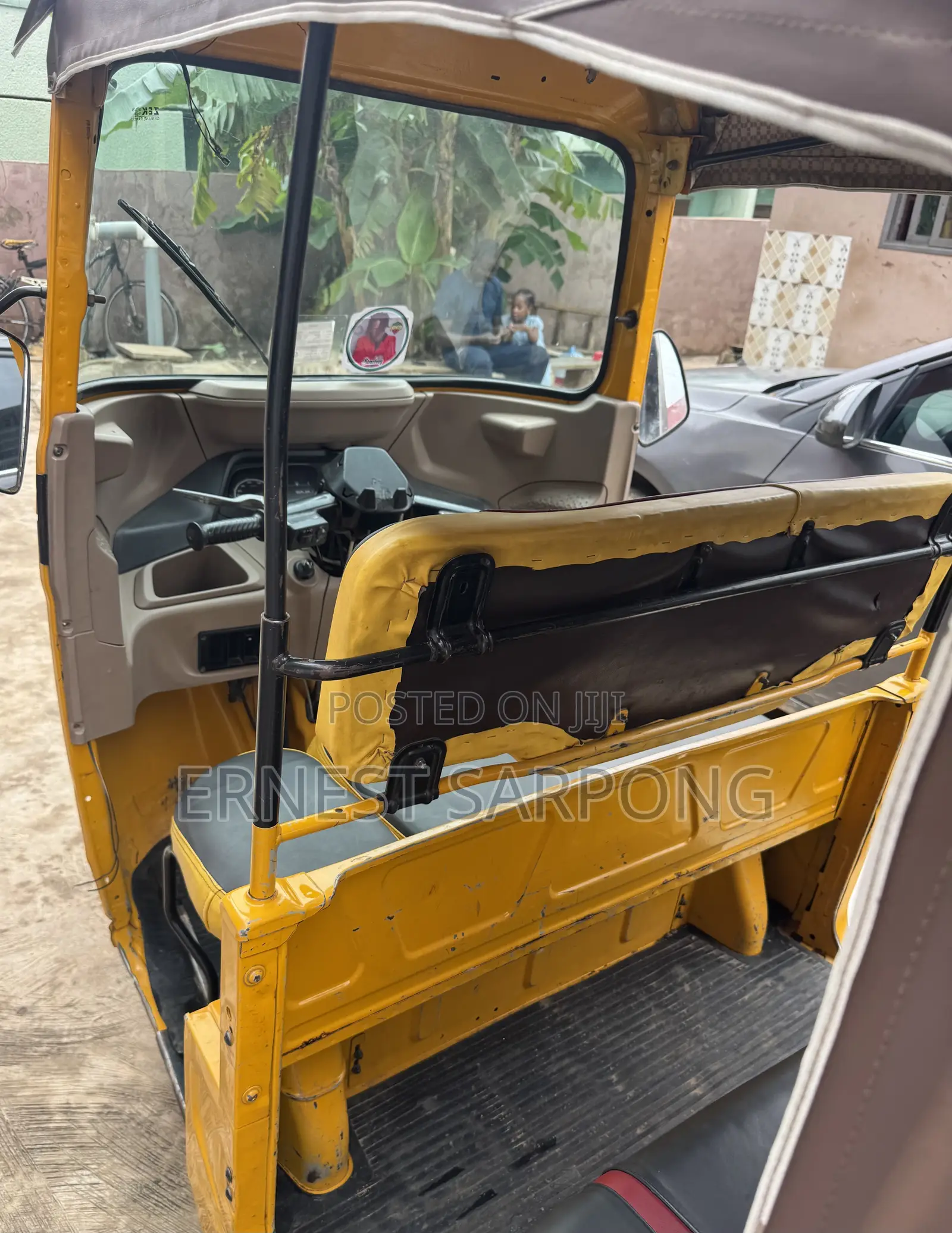 Bajaj RE 2025 Yellow
