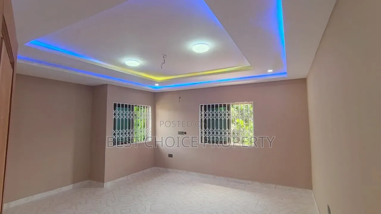 3bdrm Apartment in East Airport, Manet for rent