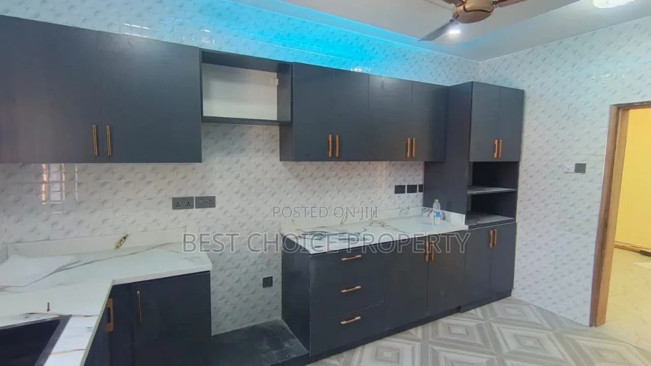 3bdrm Apartment in East Airport, Manet for rent