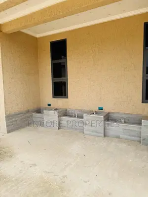 4bdrm House in West Trassaco, Ashaley Botwe for sale