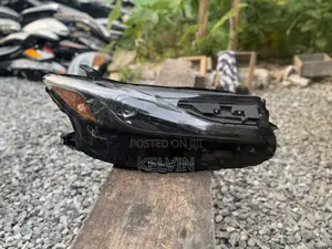 Toyota Camry 2025 Headlight Pair