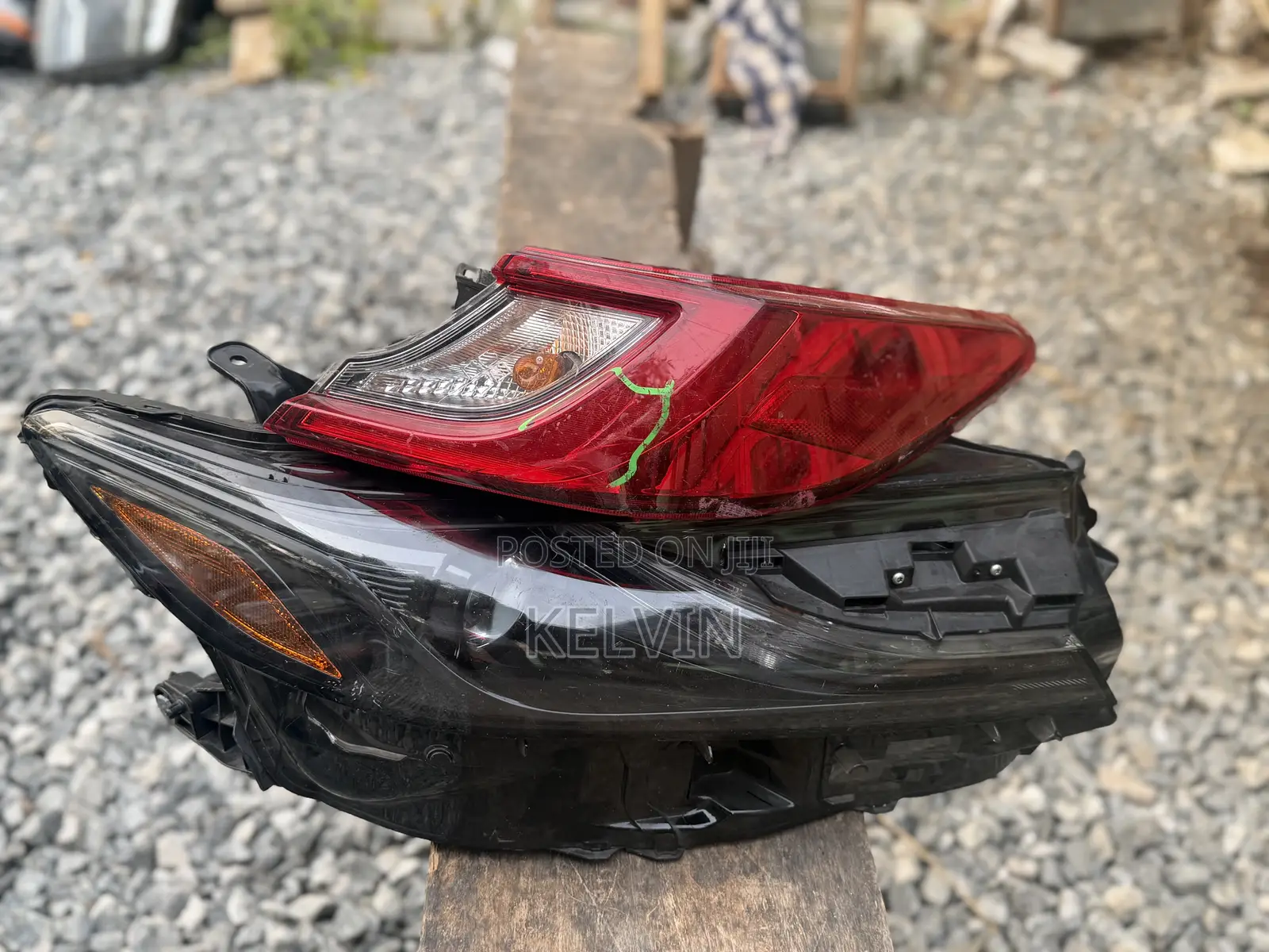 Toyota Camry 2025 Headlight Pair