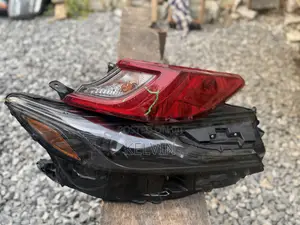 Toyota Camry 2025 Headlight Pair