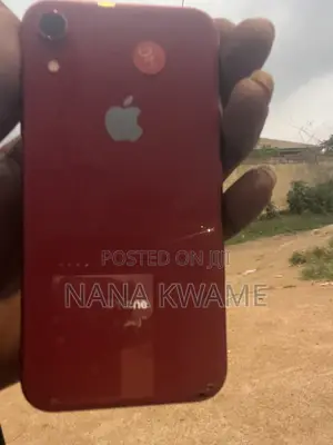 Apple iPhone XR 64 GB Red