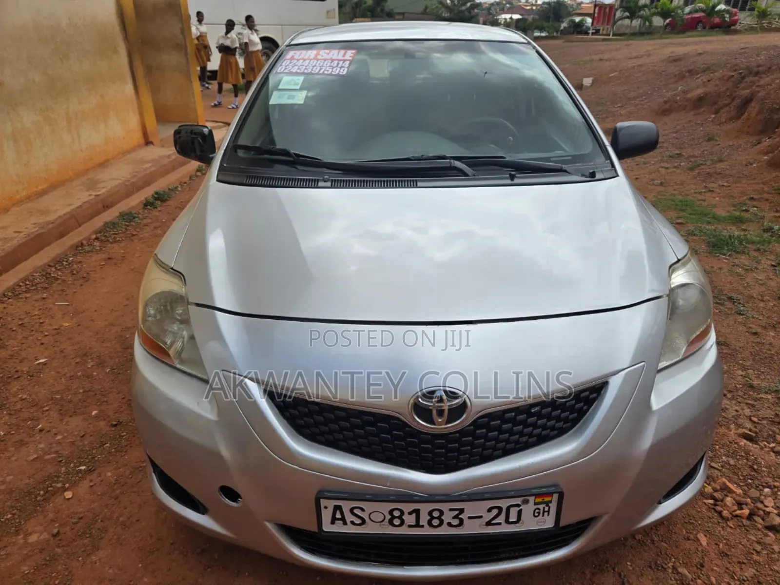 Toyota Yaris 2011 Silver