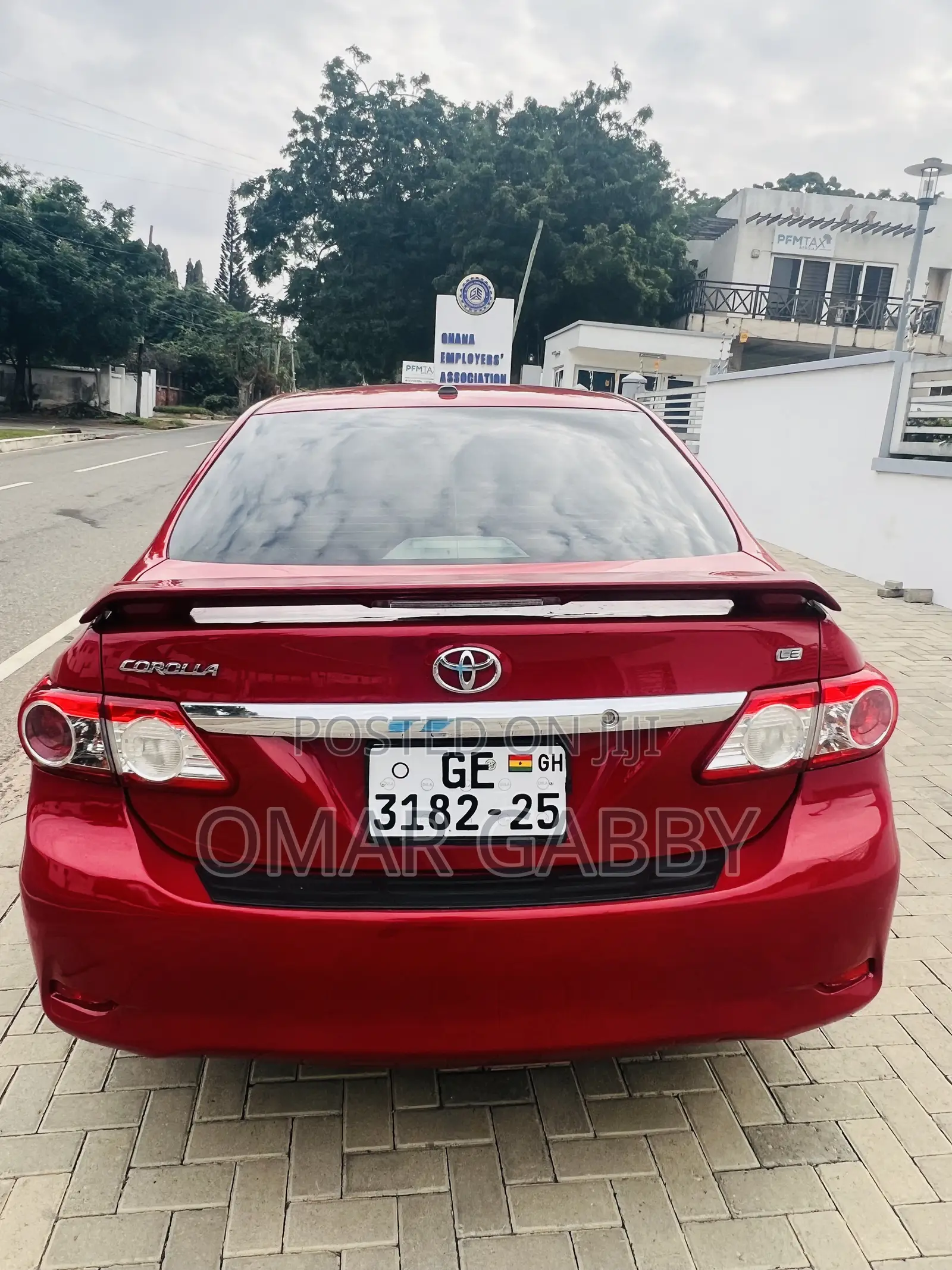 Toyota Corolla LE 4dr Sedan (1.8L 4cyl 4A) 2011 Red