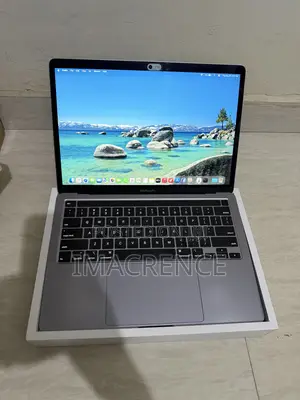 Laptop Apple MacBook Pro 2020 16GB Intel Core i7 SSD 1T