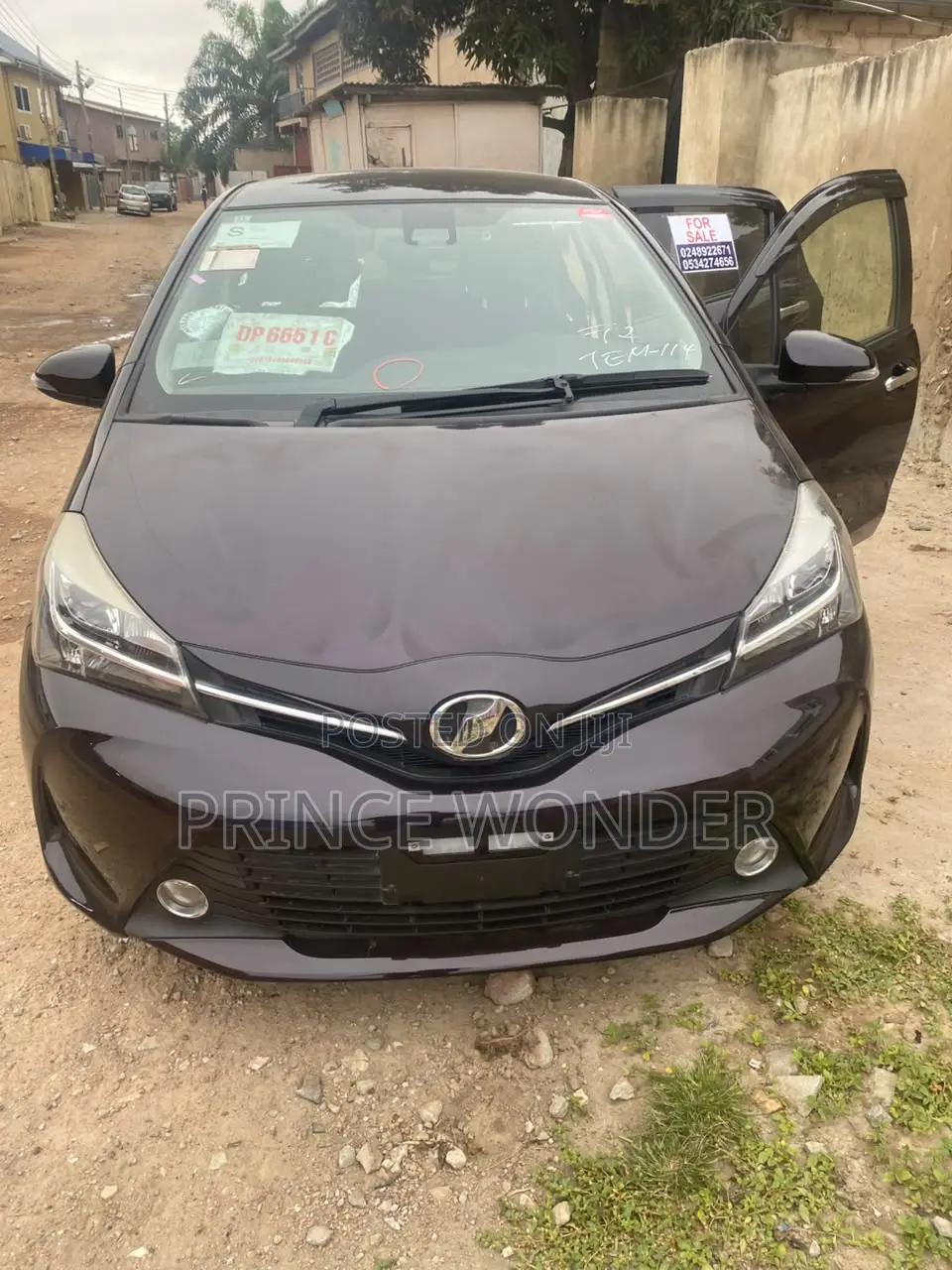 Toyota Vitz 1.3 FWD 3dr 2016 Gray