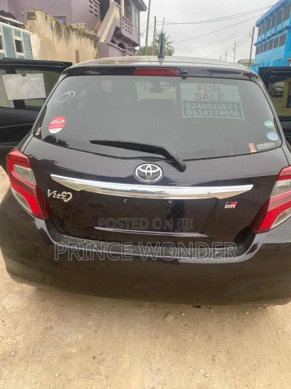 Toyota Vitz 1.3 FWD 3dr 2016 Gray