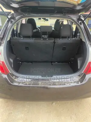 Toyota Vitz 1.3 FWD 3dr 2016 Gray