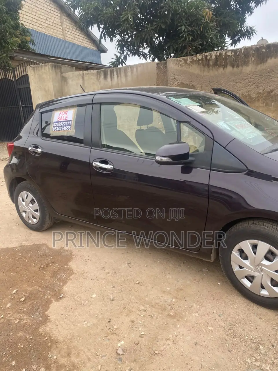 Toyota Vitz 1.3 FWD 3dr 2016 Gray