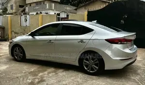 Hyundai Elantra Limited 2018 Gray
