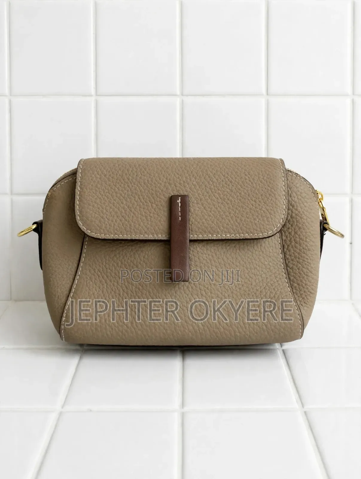 Ladies Soft Leather Crossbody Bag