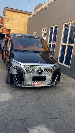 Mercedes-Benz VS680L Maybach 2025 Black