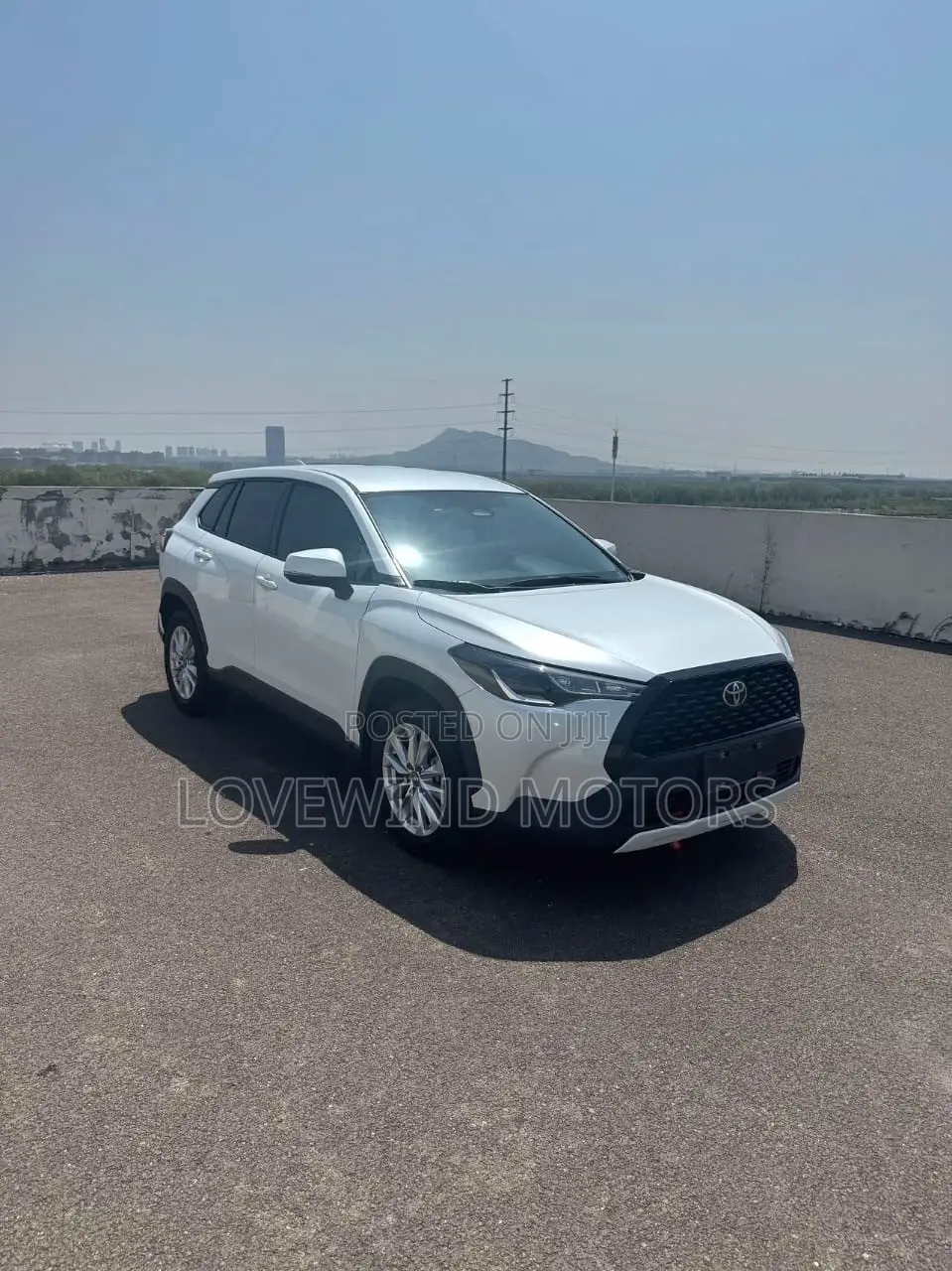 Toyota RAV4 LE 2025 White