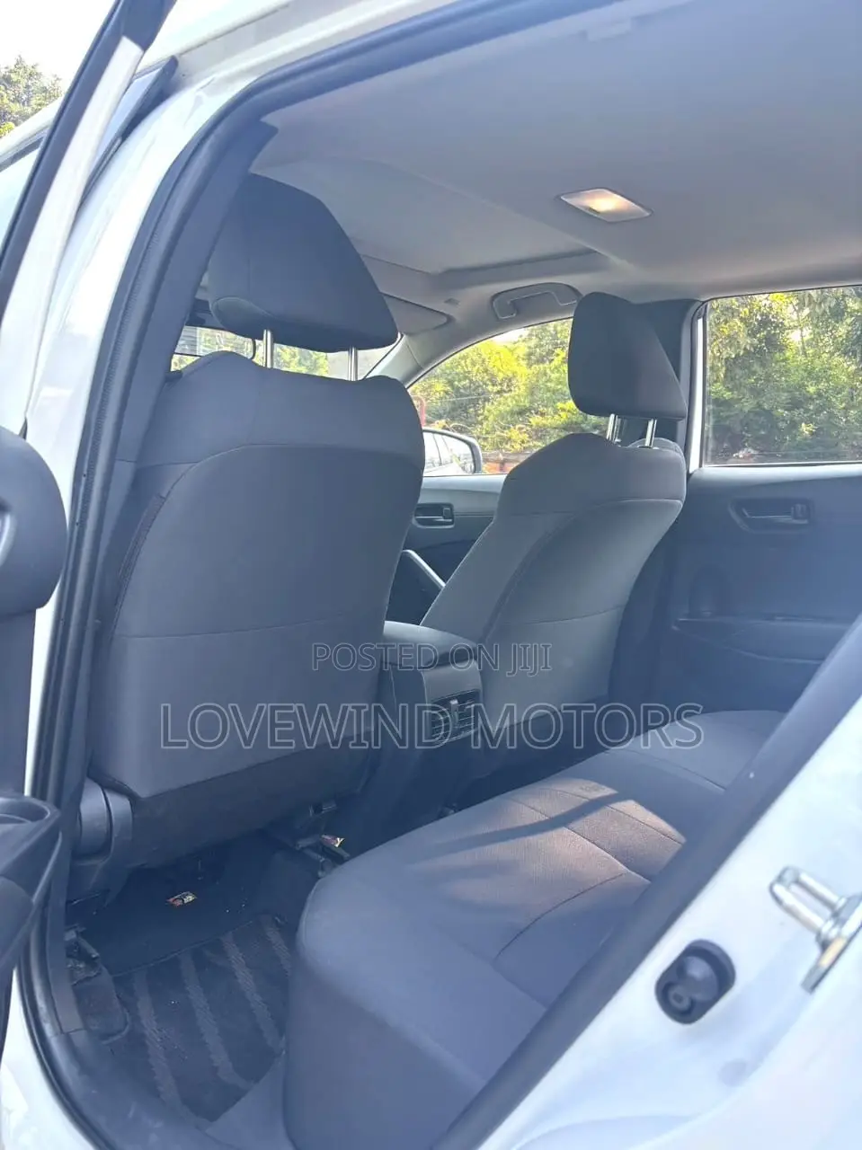 Toyota RAV4 LE 2025 White