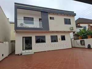 3bdrm House in Sokoban  Kwamonma, Kumasi Metropolitan for sale