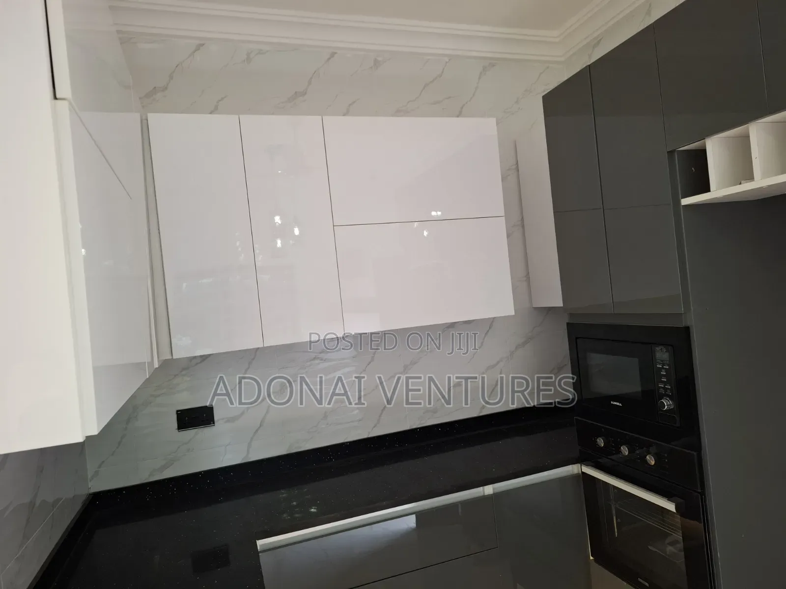 3bdrm House in Sokoban  Kwamonma, Kumasi Metropolitan for sale