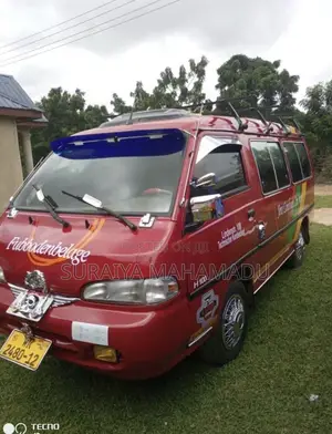 Hyundai H-100 2001 Red