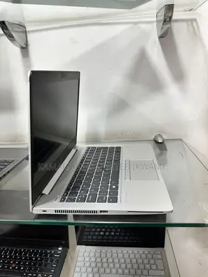 Laptop HP EliteBook 735 G6 8GB AMD Ryzen 7 SSD 256GB
