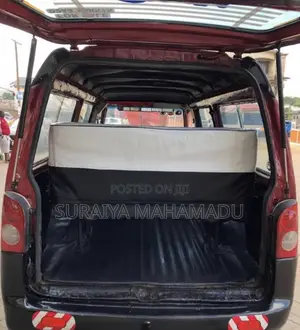 Hyundai H-100 2001 Red