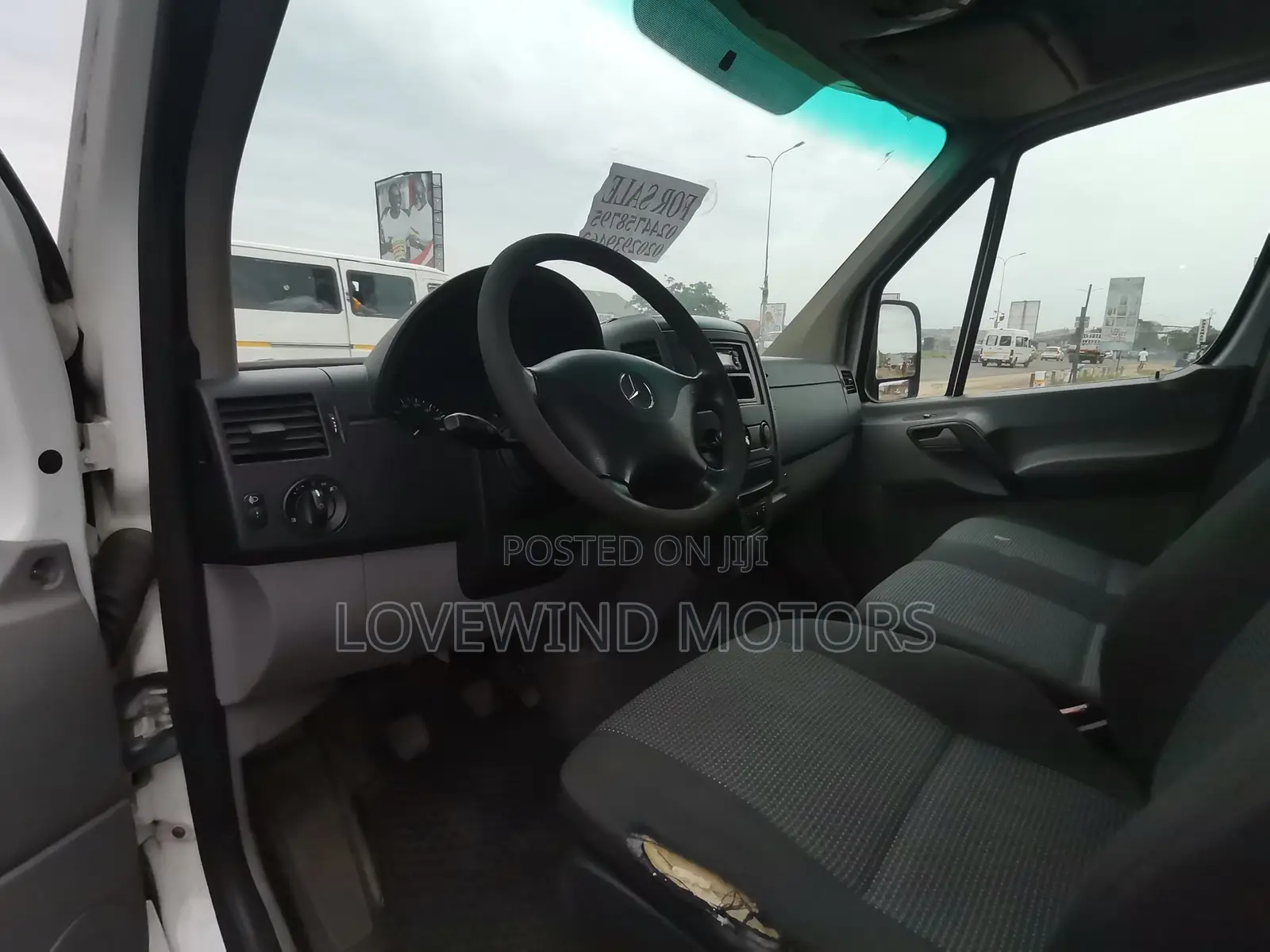 Mercedes-Benz Sprinter 2015 White