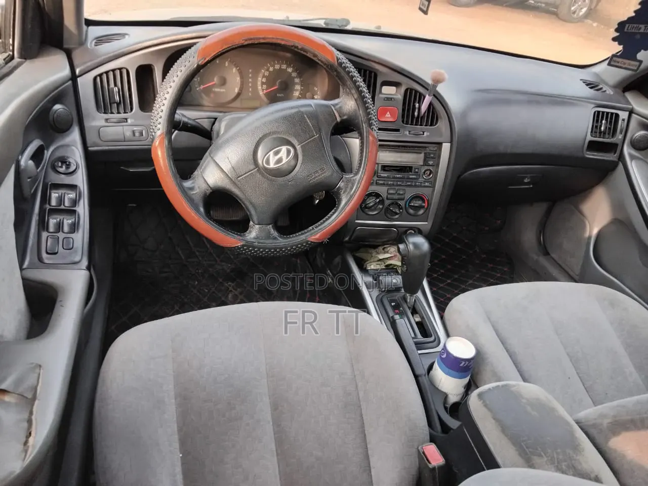 Hyundai Elantra 2004 Gold