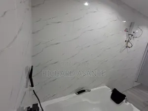 Lovely AirBnb Complete PentHouse With Bathtub at Pokuase