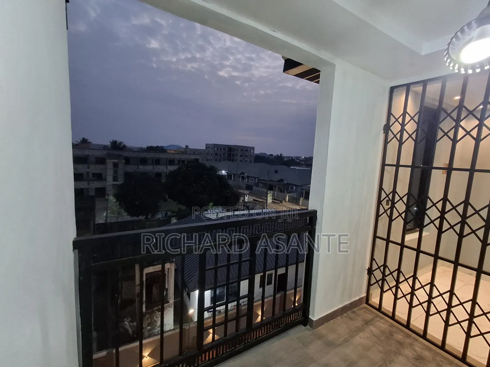 Lovely AirBnb Complete PentHouse With Bathtub at Pokuase