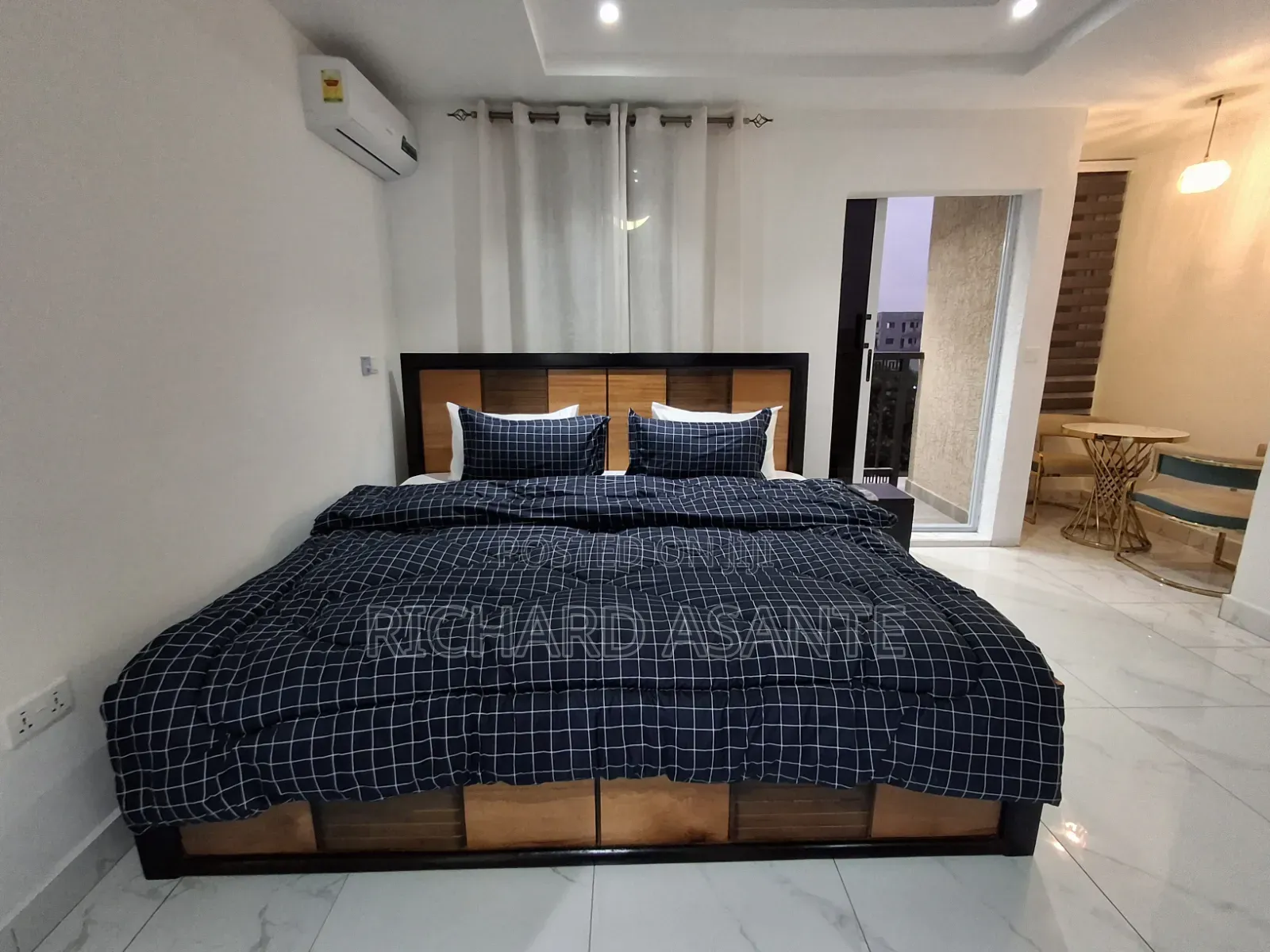 Lovely AirBnb Complete PentHouse With Bathtub at Pokuase