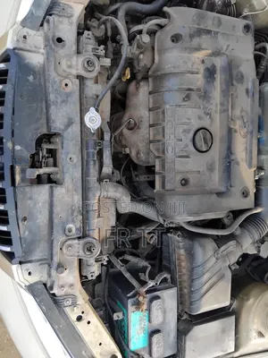 Hyundai Elantra 2004 Gold