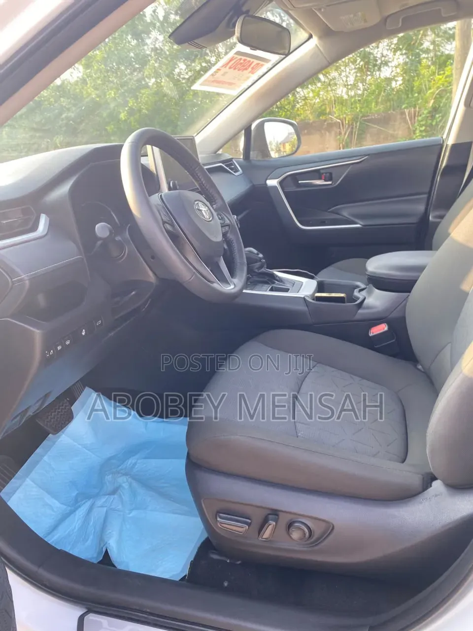 Toyota RAV4 2025 White