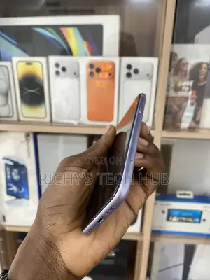 Apple iPhone 11 64 GB Purple