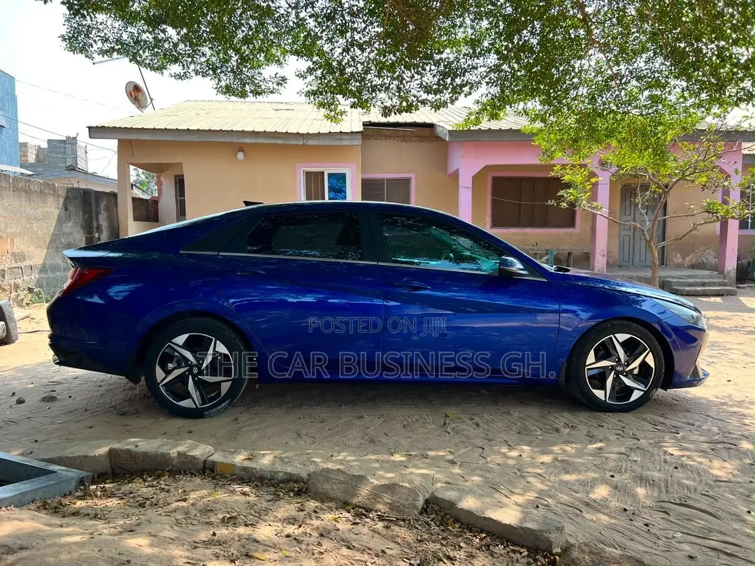 Hyundai Elantra Limited 2023 Blue