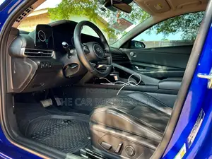 Hyundai Elantra Limited 2023 Blue